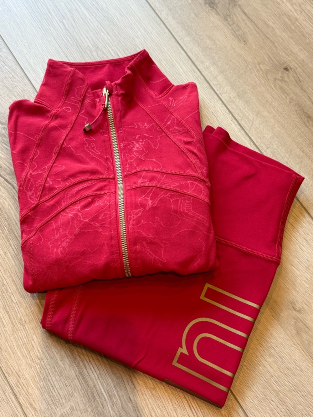 lululemon athletica Chinese new year Red Zip crop Jacket Matching Leggings Set